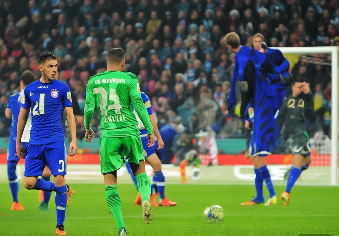 拜仁VS不来梅：德甲焦点战战术对决与球星瞬间(图2)